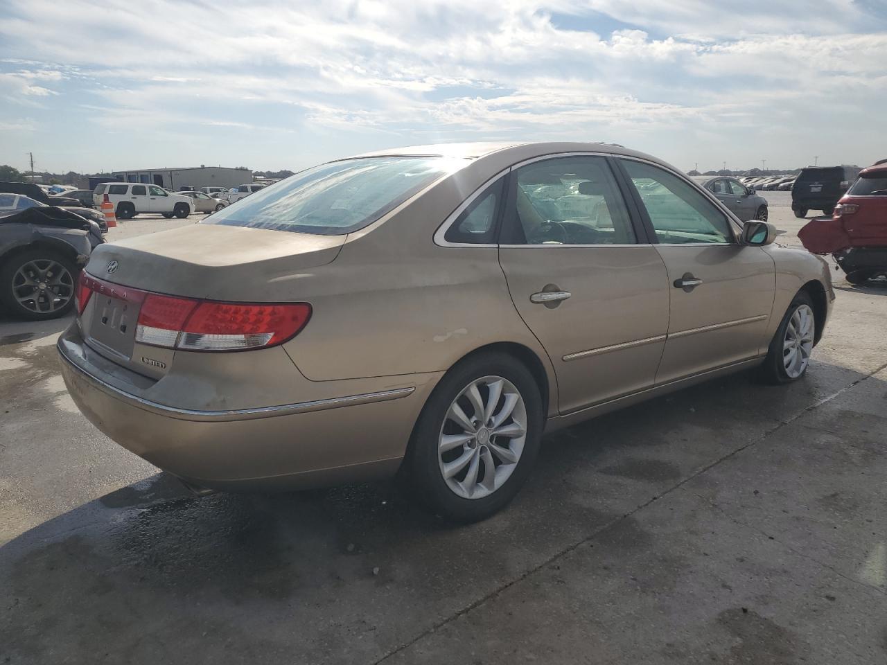 2006 HYUNDAI Azera