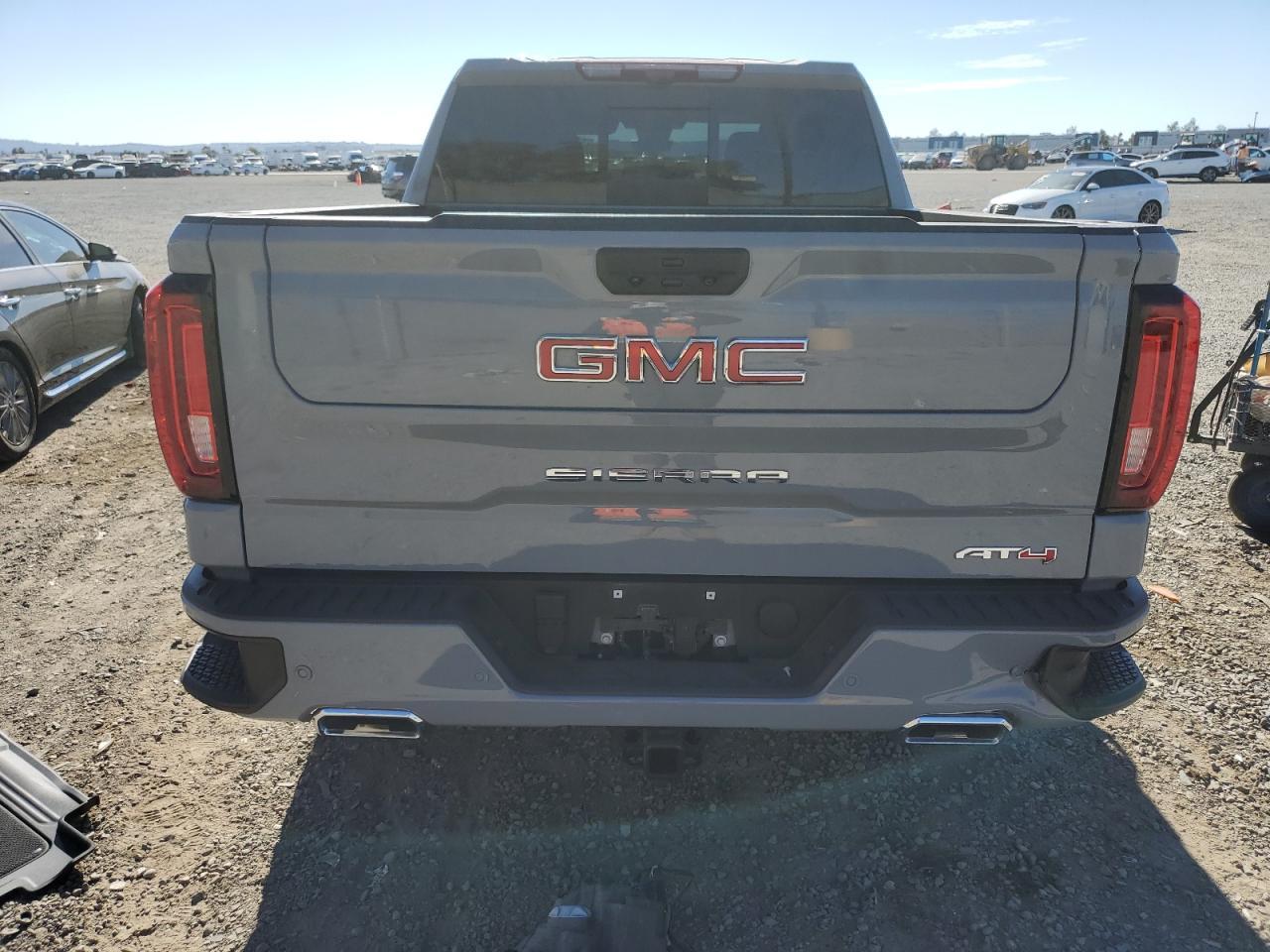2024 GMC Sierra