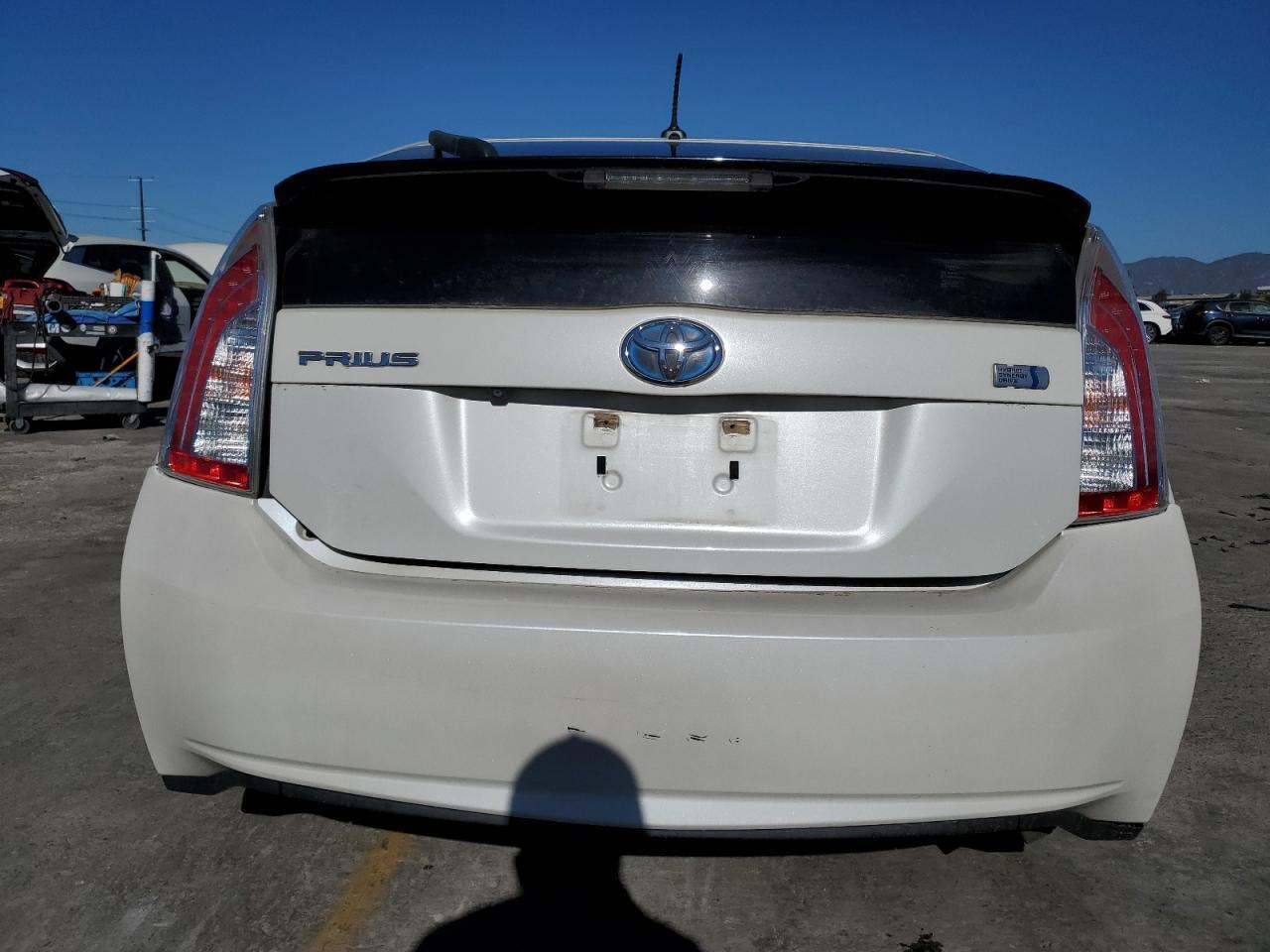 2015 TOYOTA PRIUS