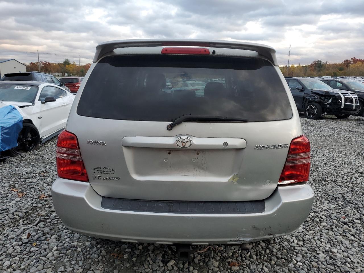 2003 TOYOTA HIGHLANDER