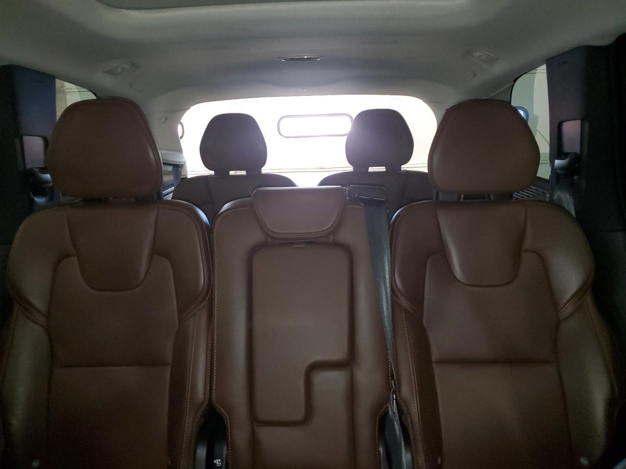 2019 VOLVO XC90