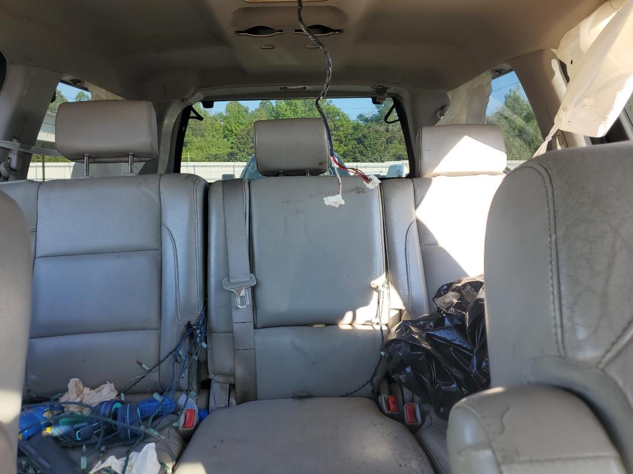 2010 NISSAN Armada