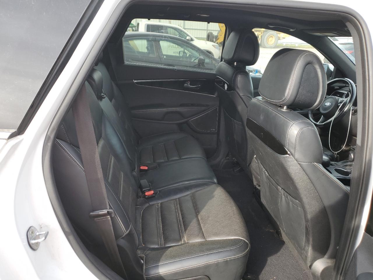 2016 KIA SORENTO