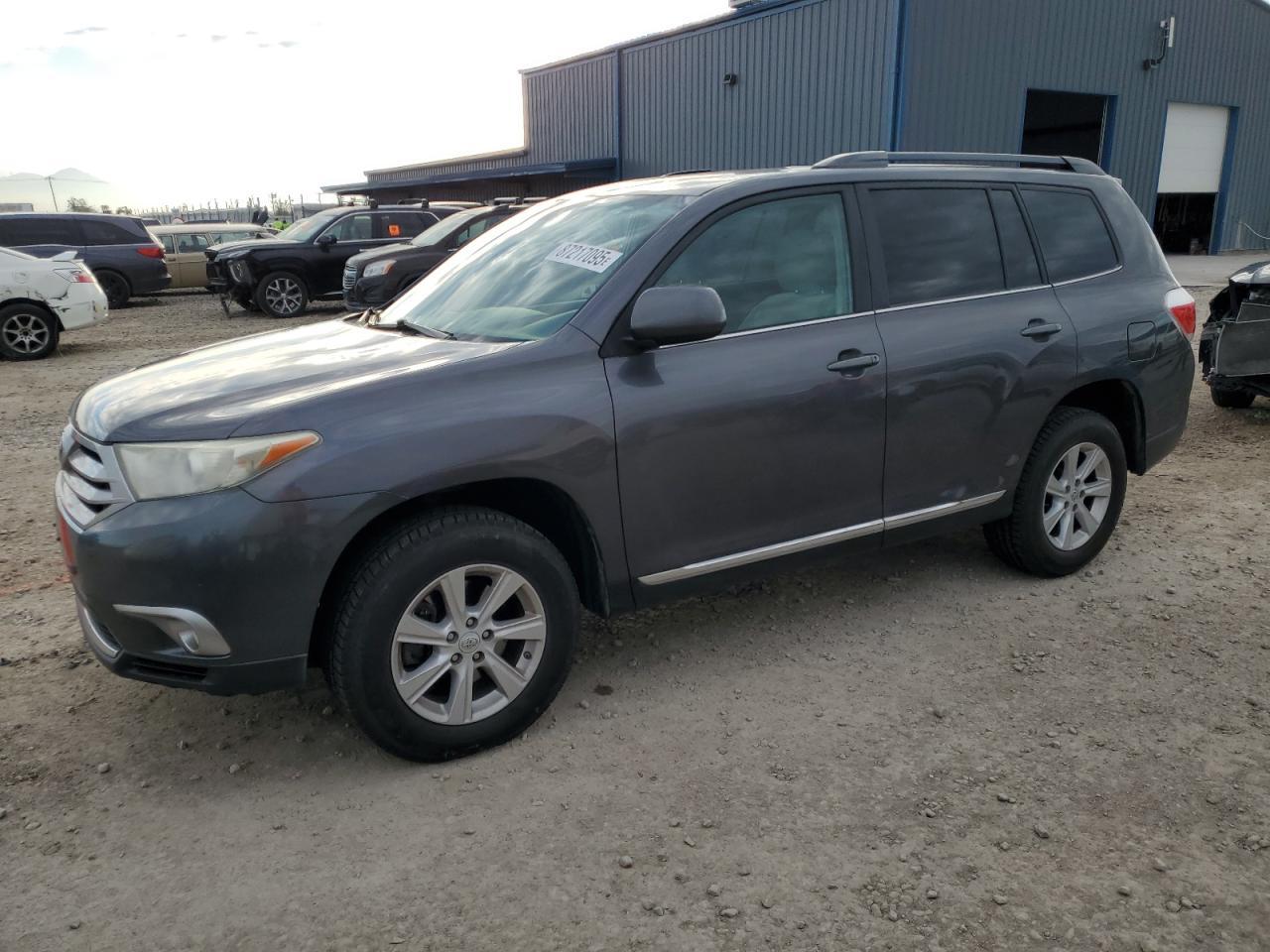 2011 TOYOTA HIGHLANDER