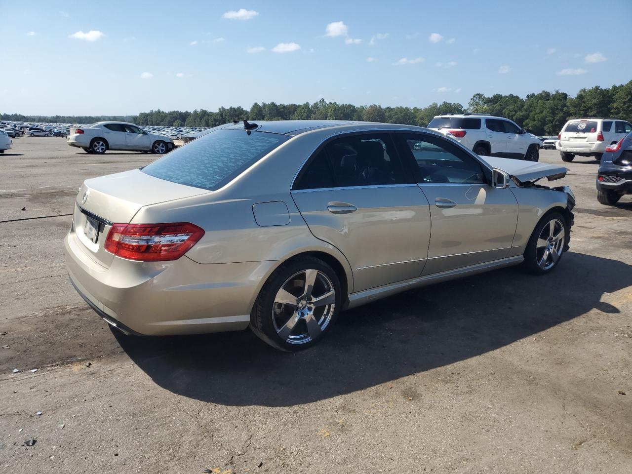 2010 MERCEDES-BENZ E-Class