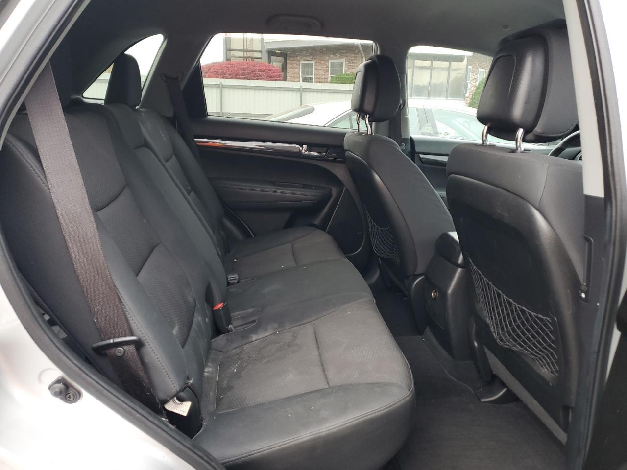 2011 KIA SORENTO