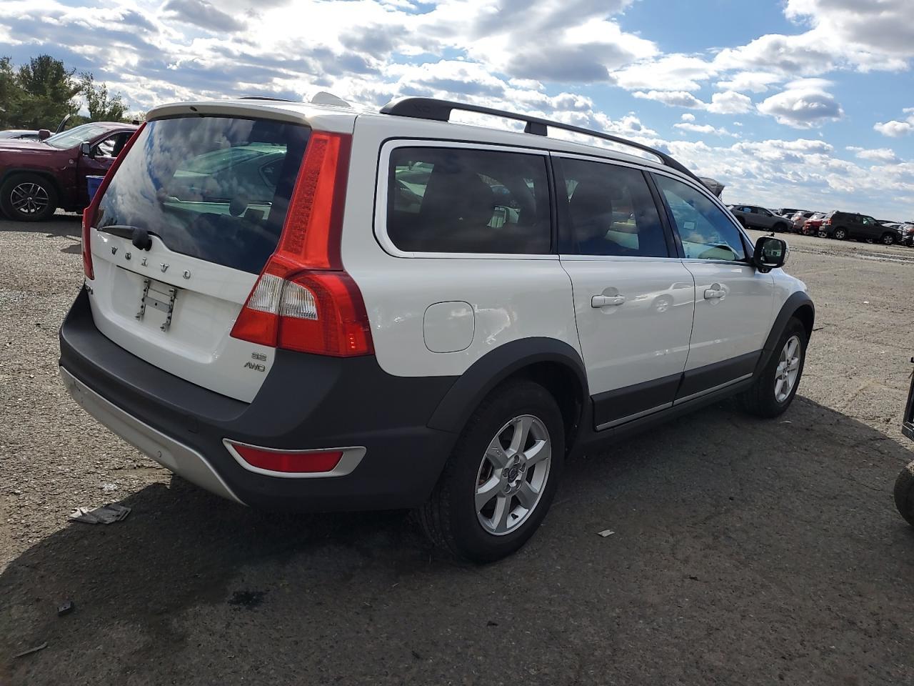 2010 VOLVO XC70