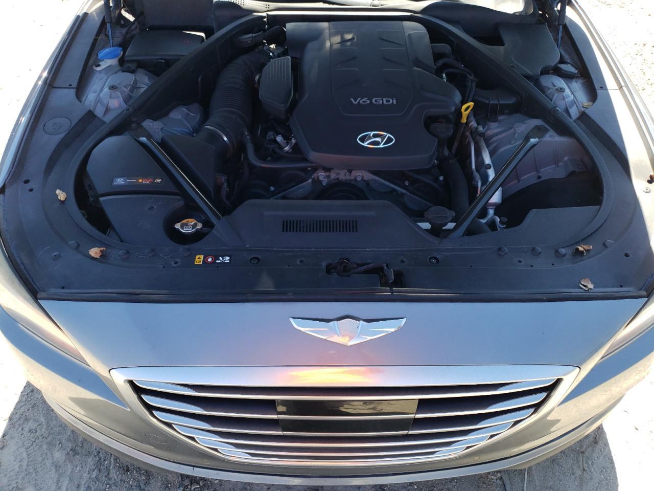2015 HYUNDAI GENESIS