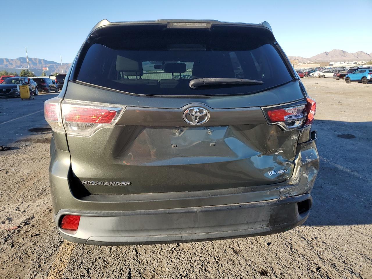 2014 TOYOTA HIGHLANDER