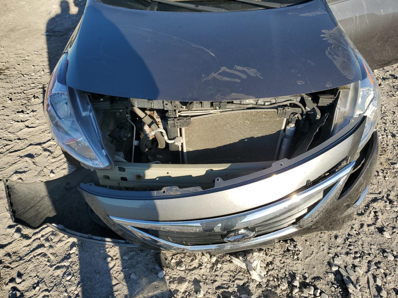 2019 NISSAN VERSA