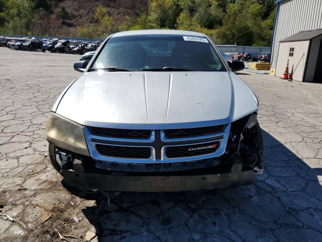 2011 DODGE Avenger