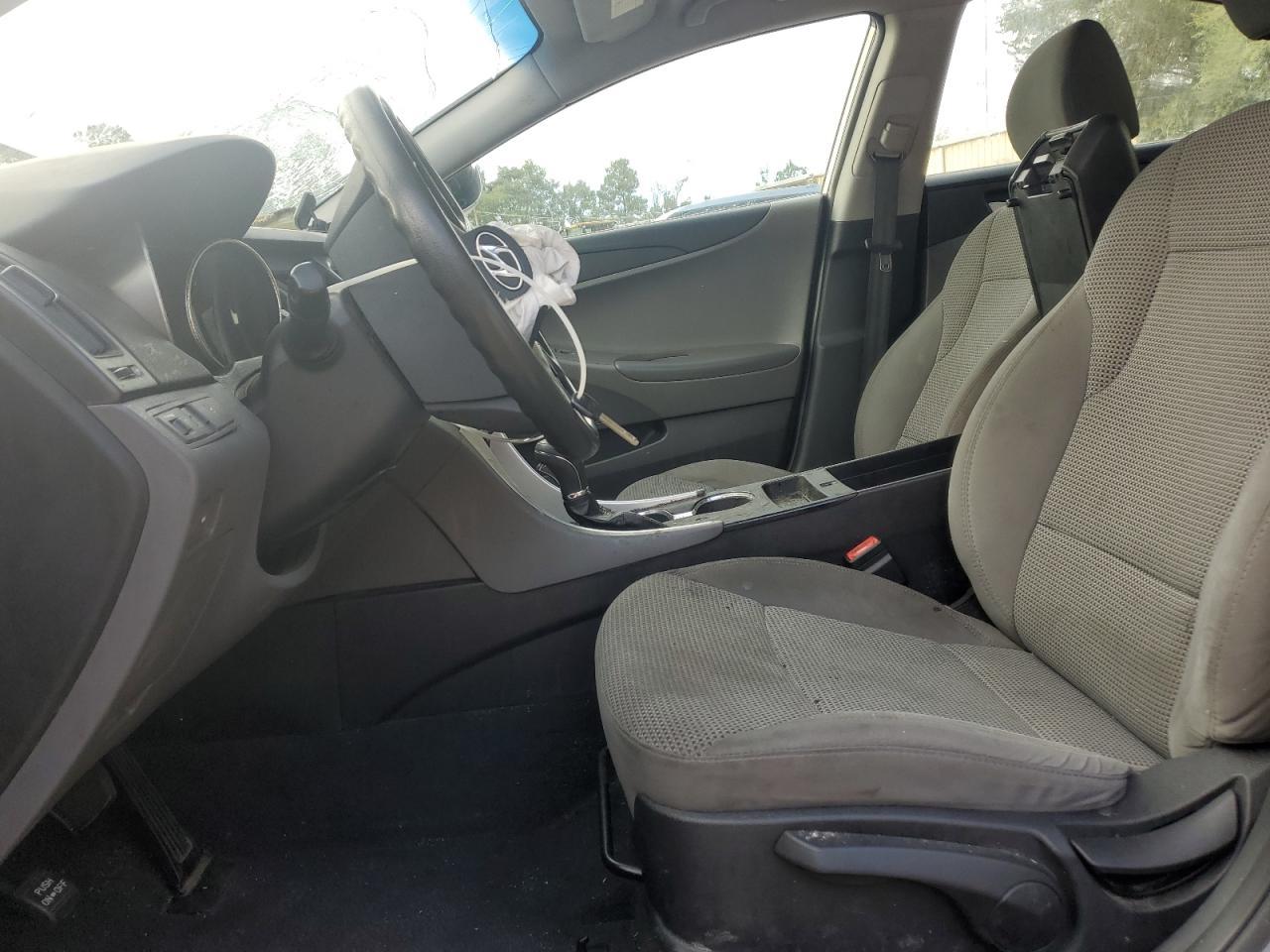 2011 HYUNDAI SONATA