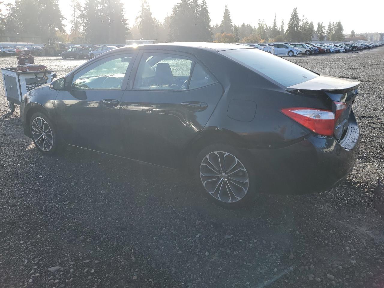 2016 TOYOTA COROLLA