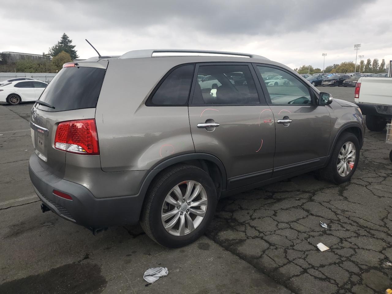 2011 KIA SORENTO