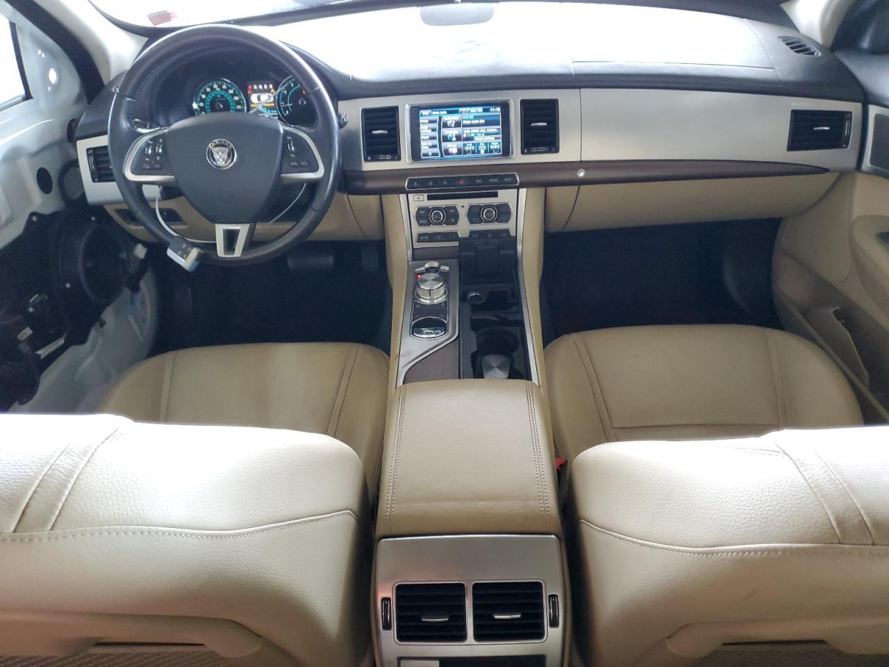 2014 JAGUAR XF