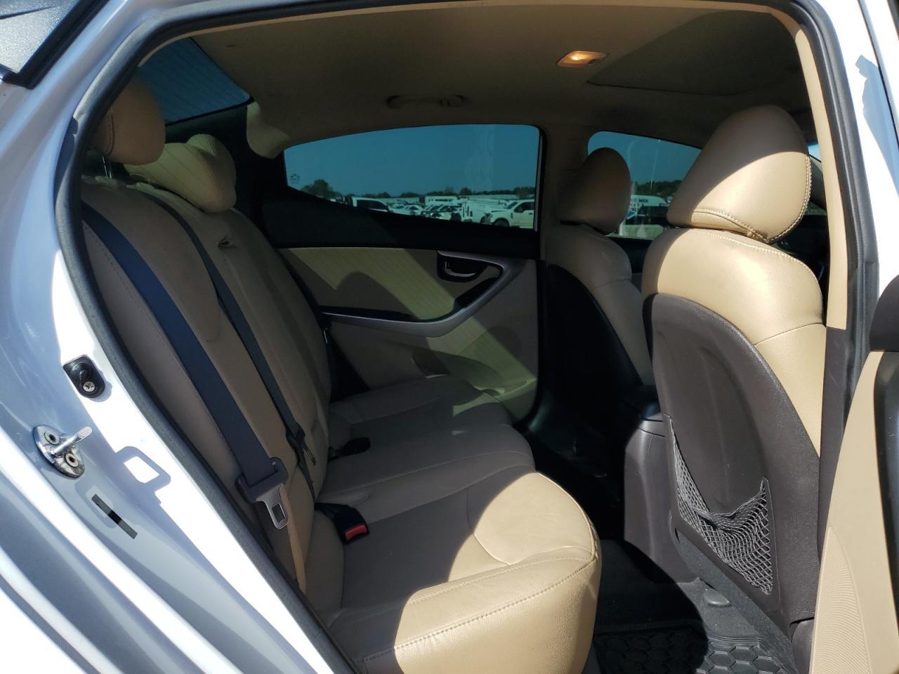 2012 HYUNDAI ELANTRA