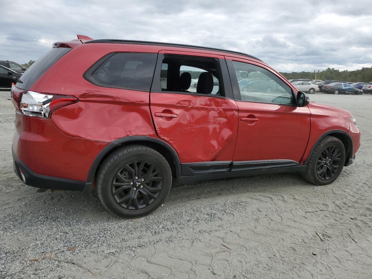 2018 MITSUBISHI outlander