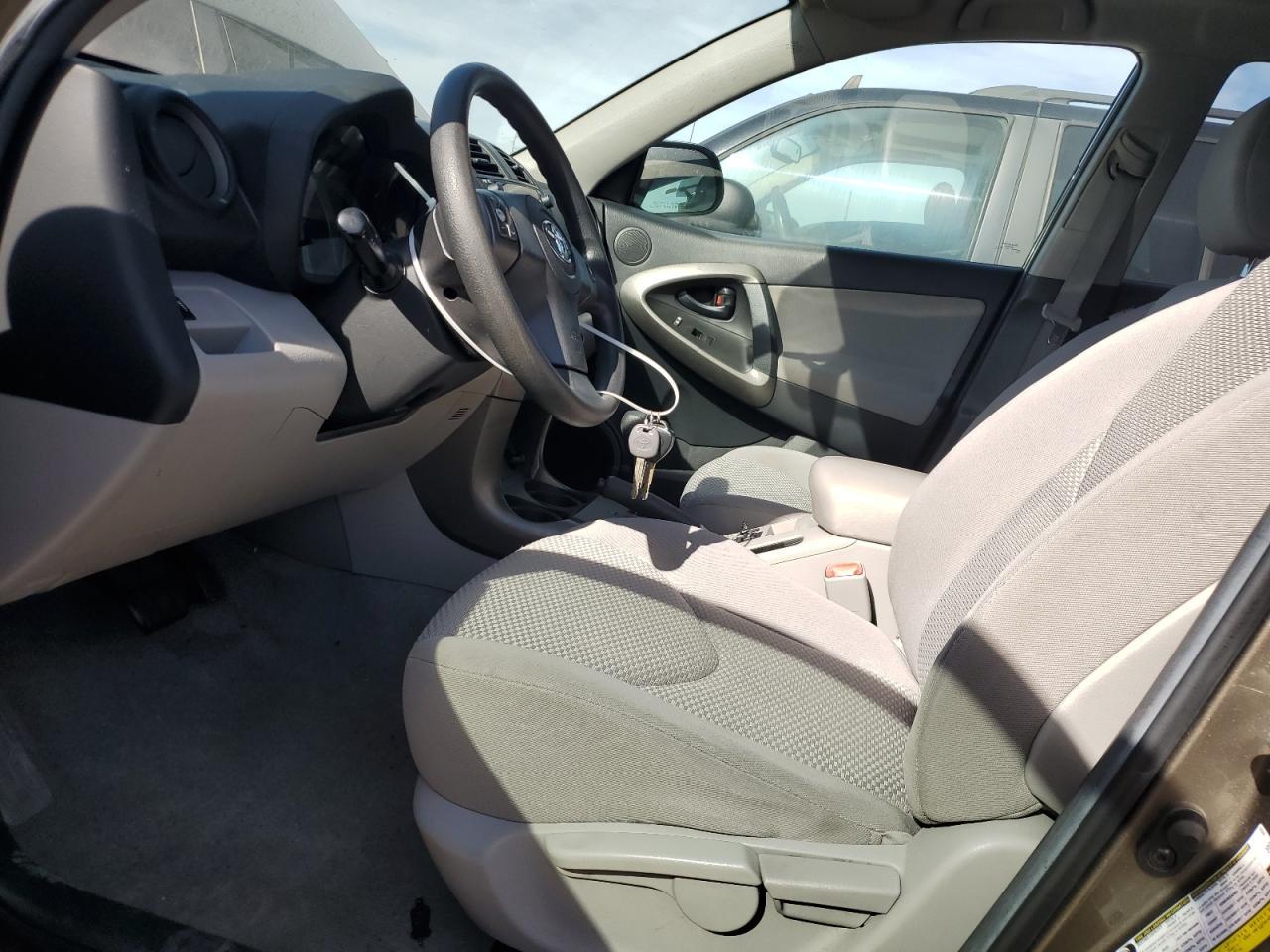 2011 TOYOTA RAV4