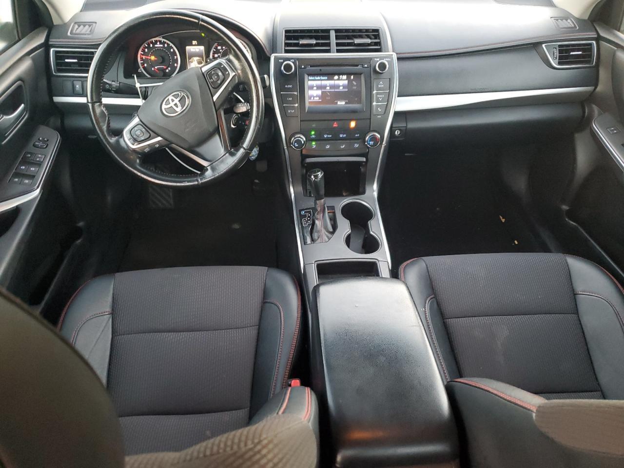 2016 TOYOTA CAMRY
