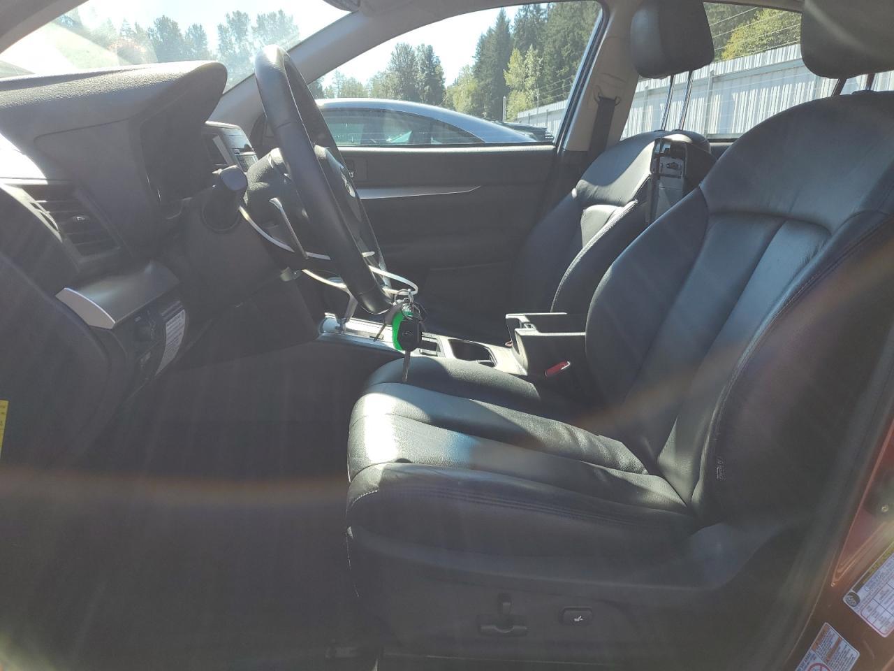 2011 SUBARU Legacy