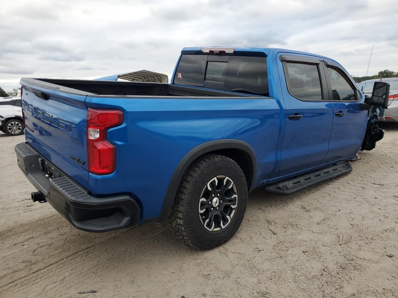 2023 CHEVROLET Silverado