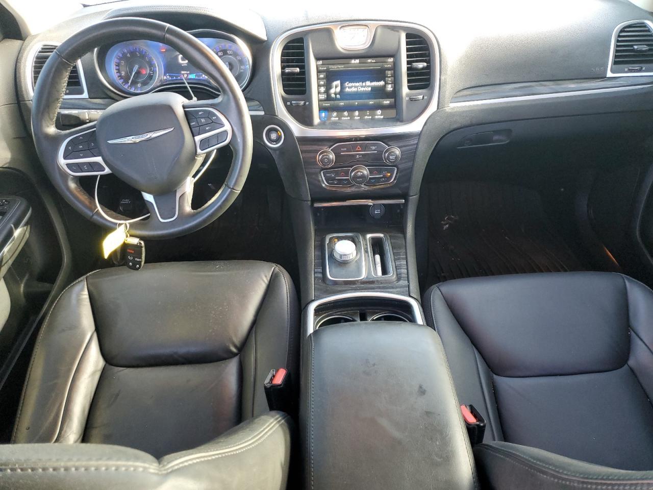 2020 CHRYSLER 300