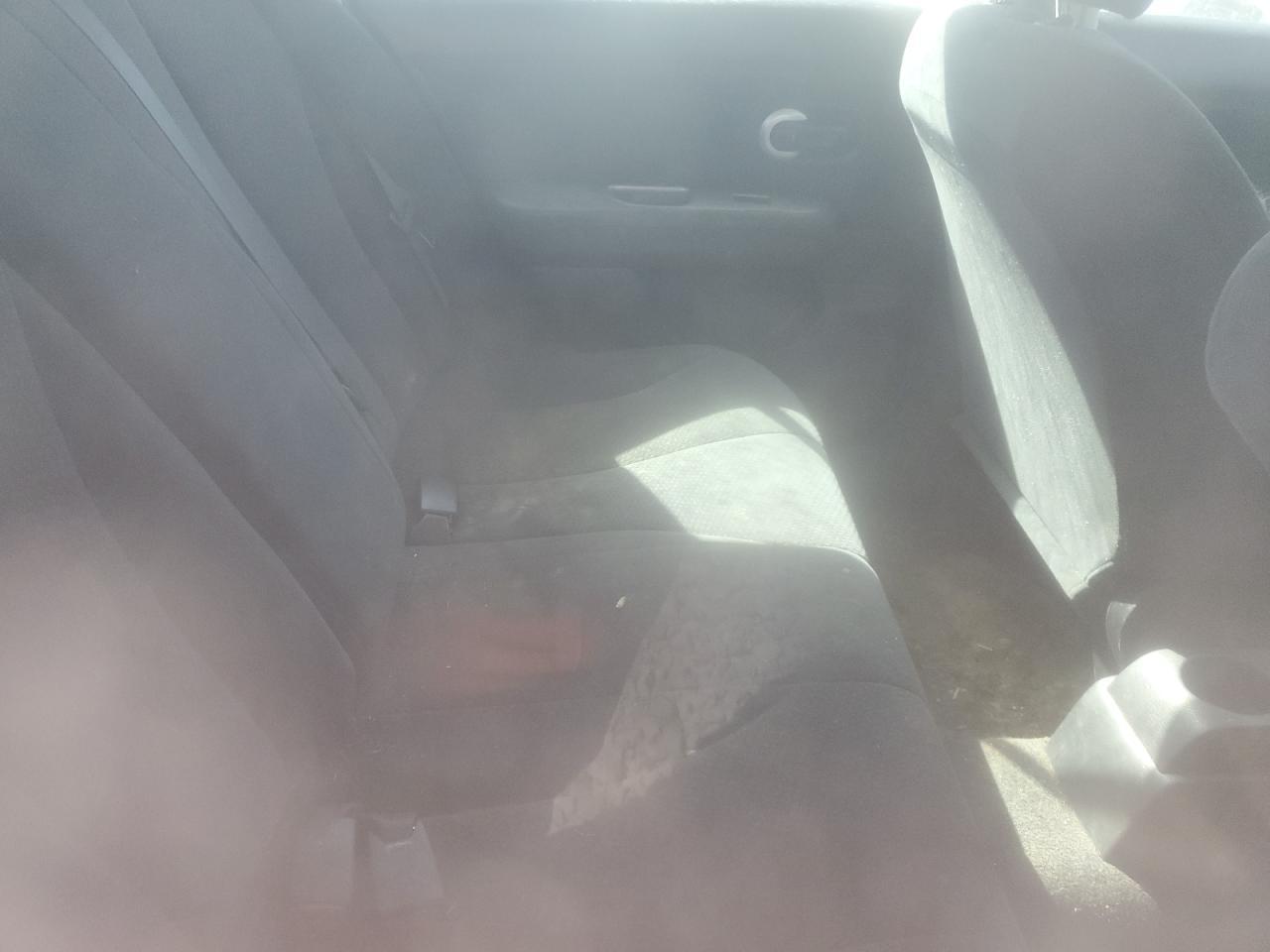 2010 NISSAN VERSA