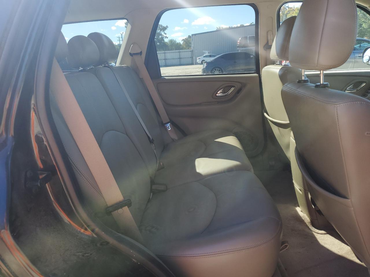 2005 MAZDA Tribute