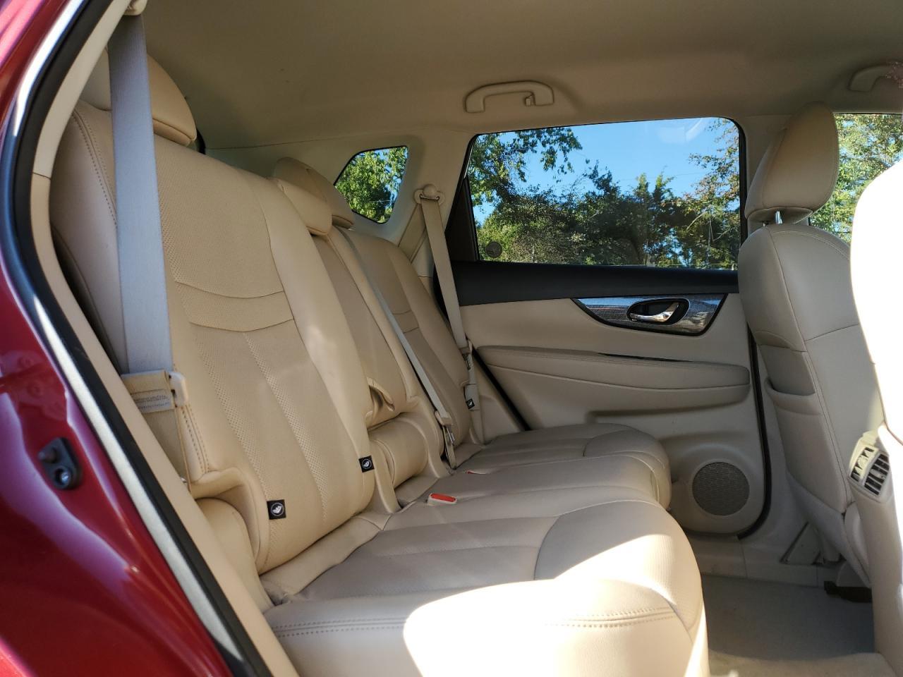 2015 NISSAN ROGUE