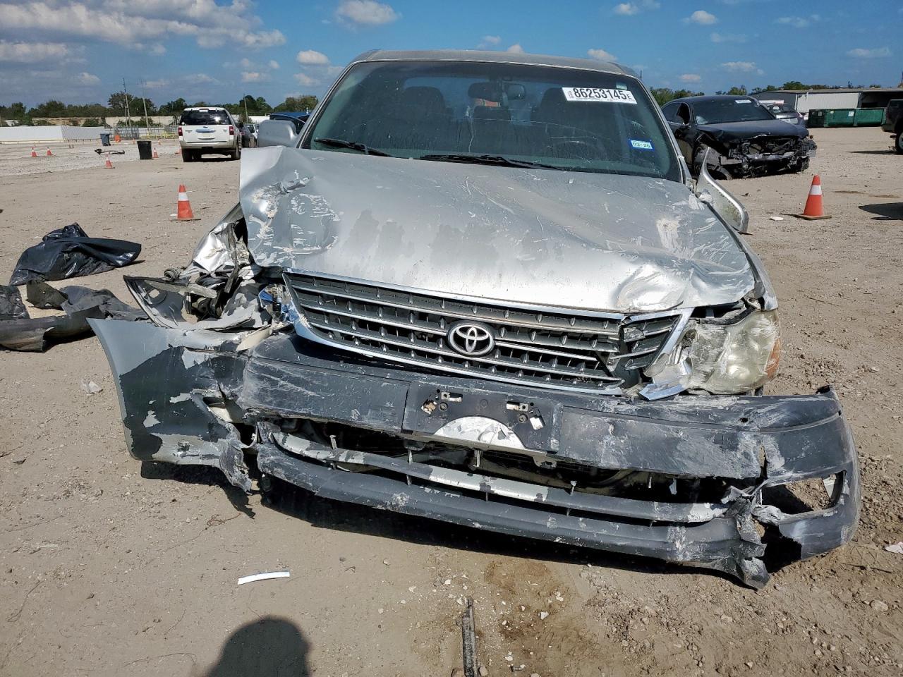 2003 TOYOTA Avalon