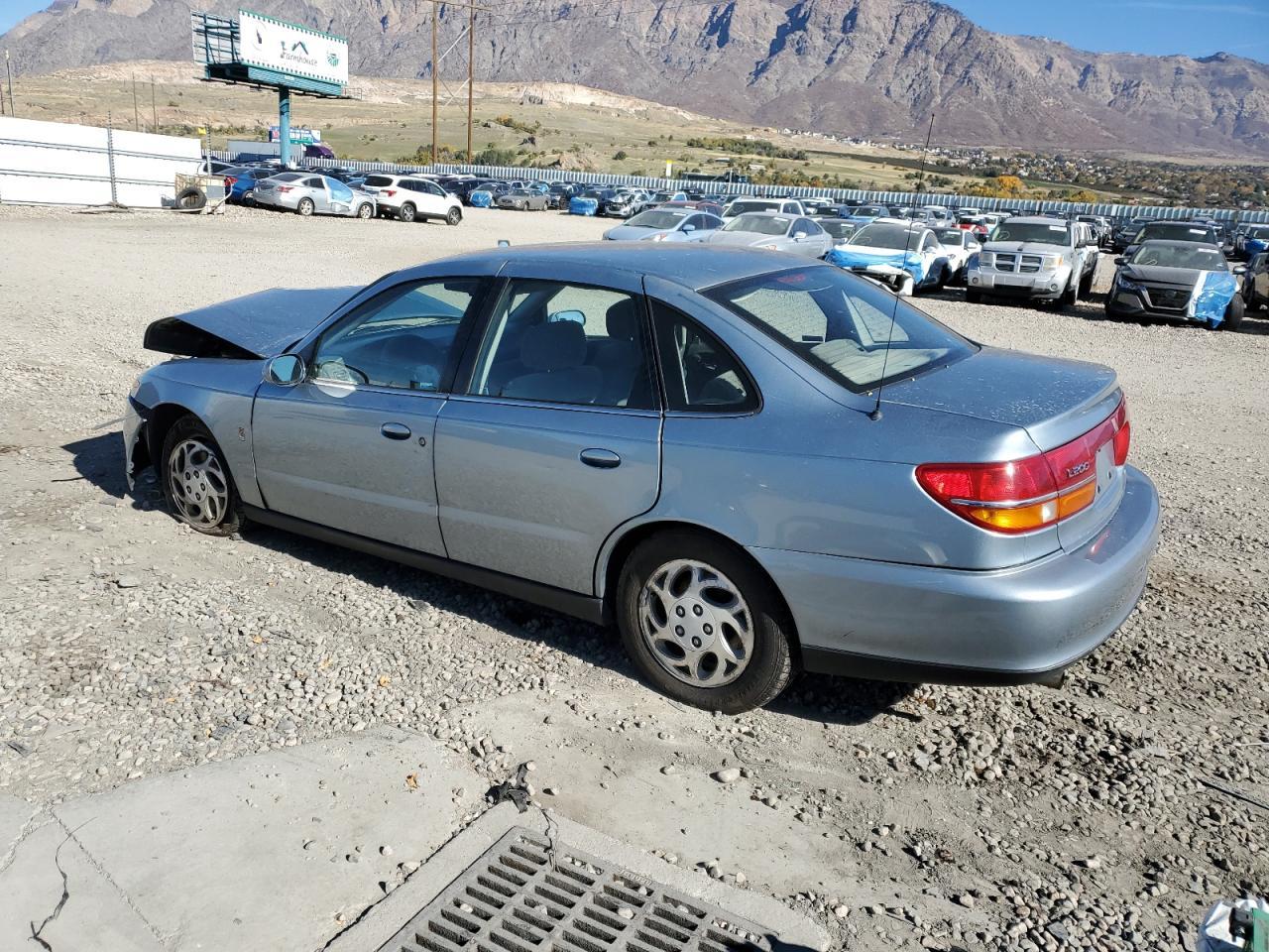 2002 SATURN L200