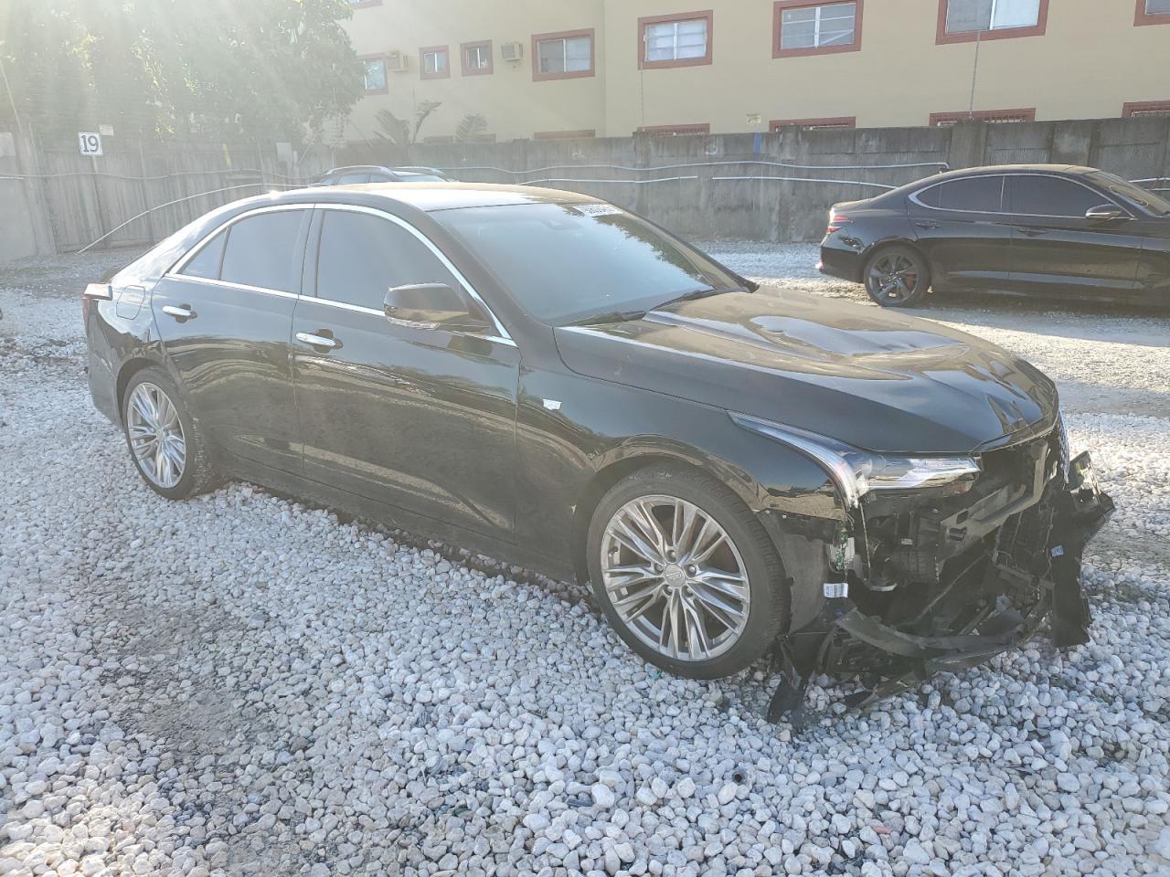 2020 CADILLAC CT4