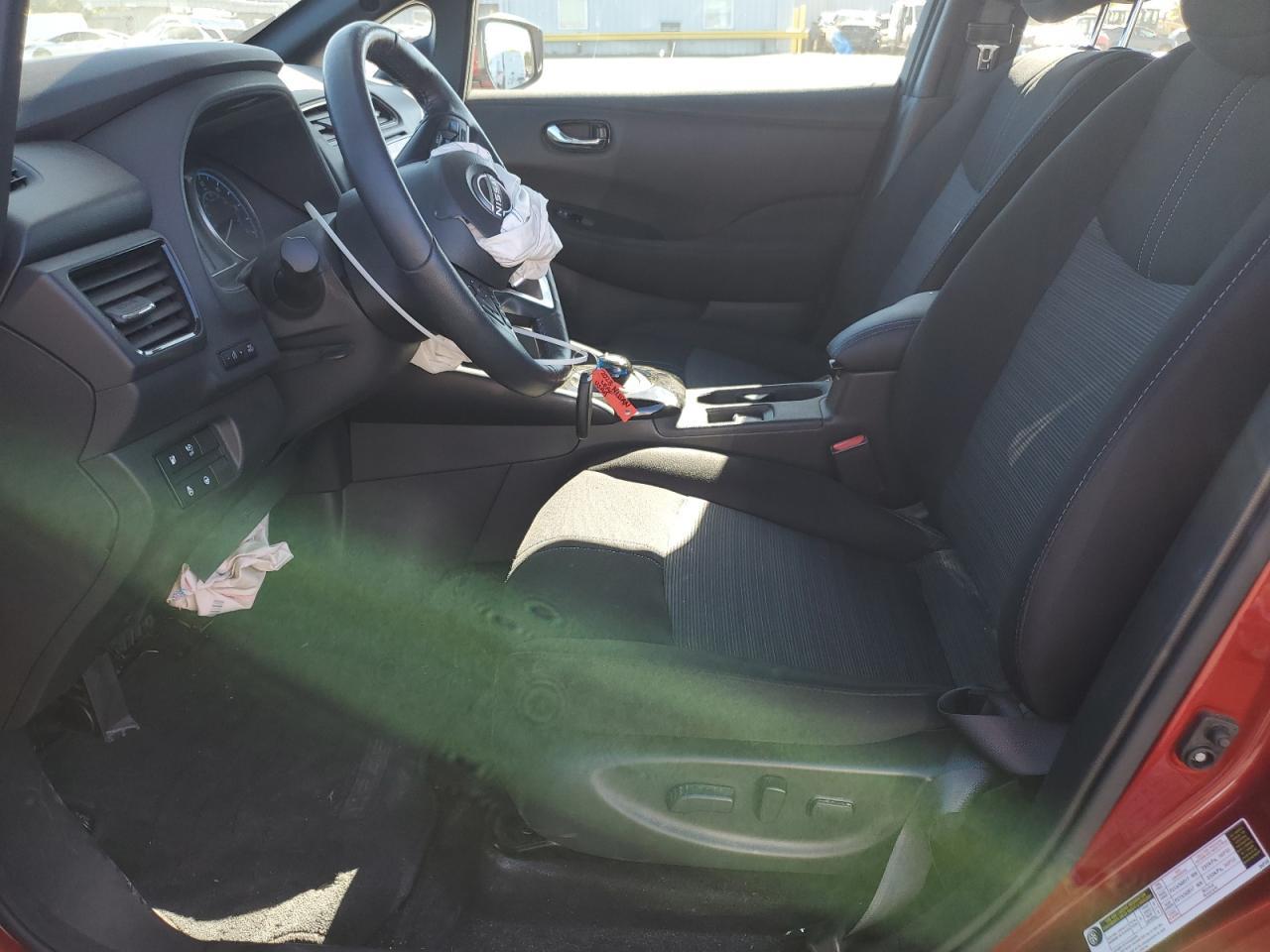 2023 NISSAN LEAF