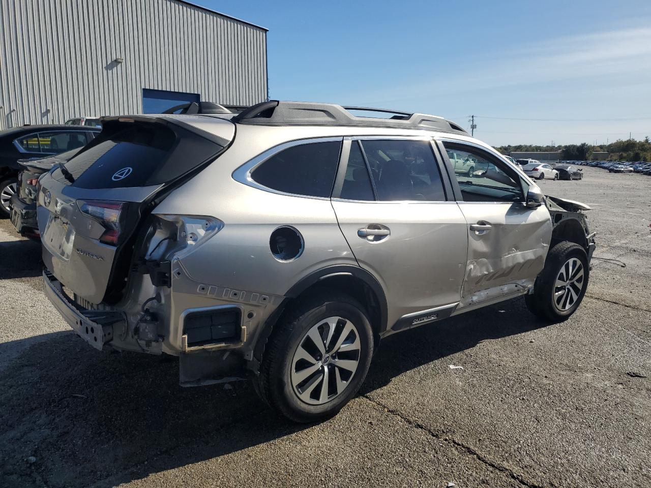 2020 SUBARU Outback