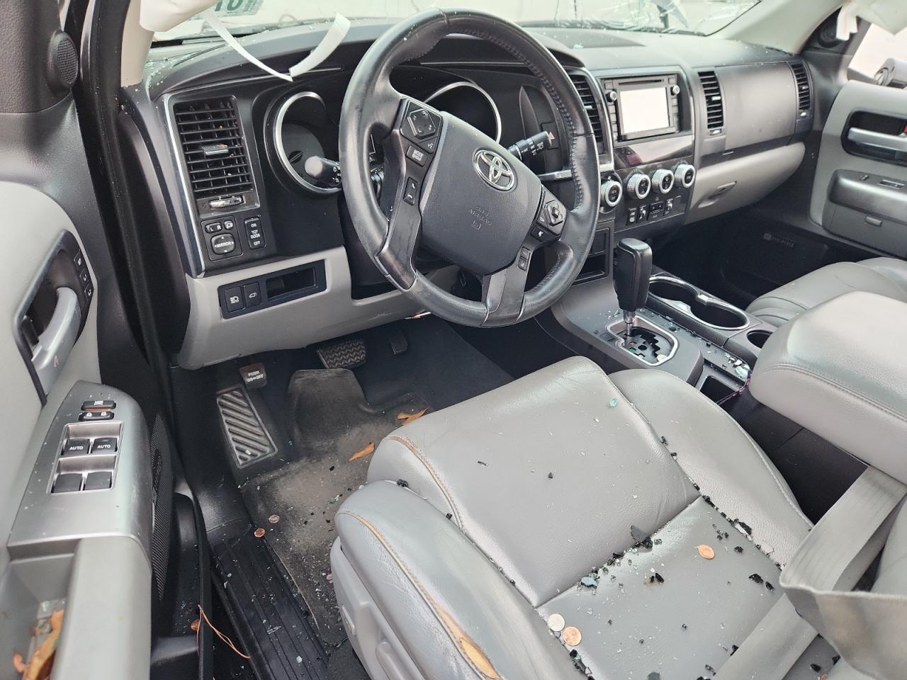 2019 TOYOTA Sequoia