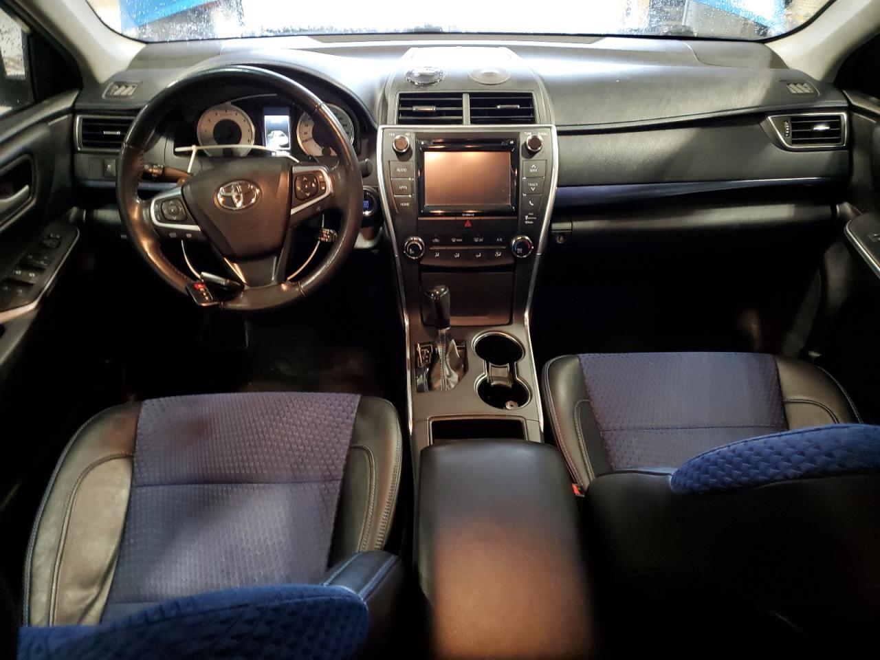 2016 TOYOTA CAMRY