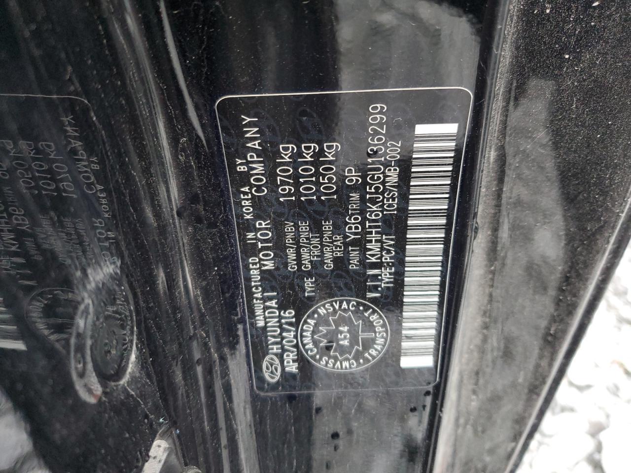 2016 HYUNDAI GENESIS