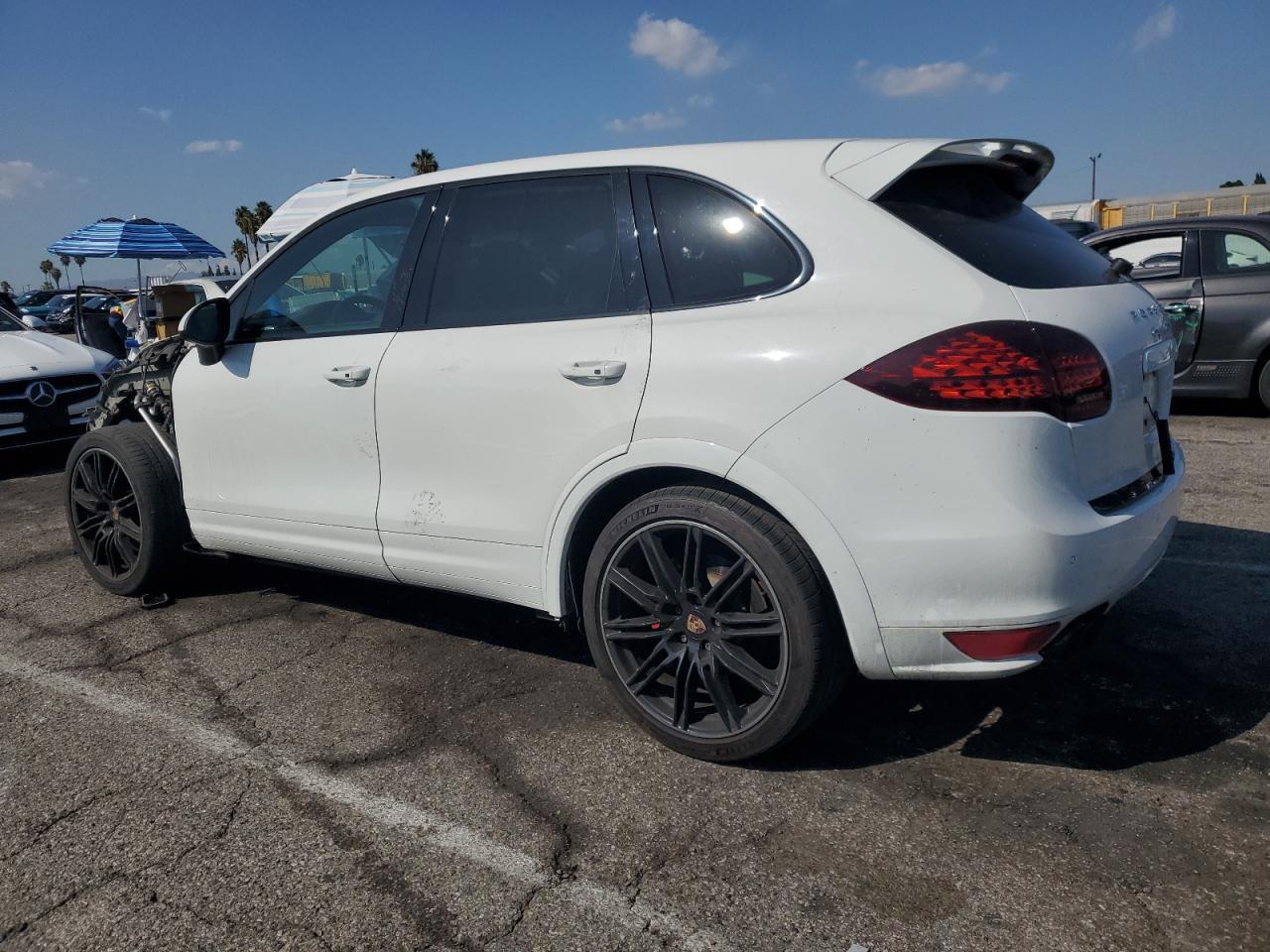 2014 PORSCHE CAYENNE