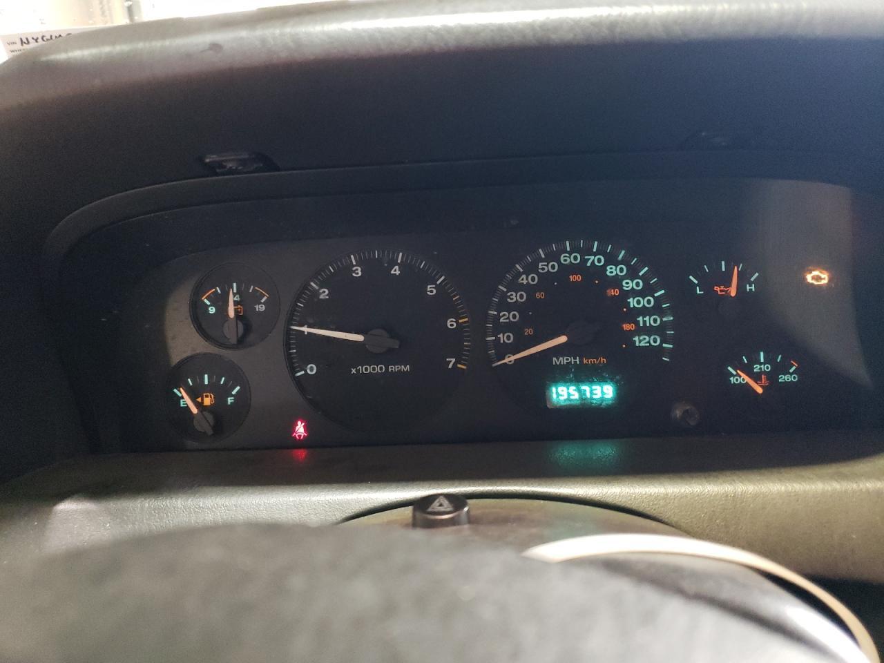 2002 JEEP Grand Cherokee