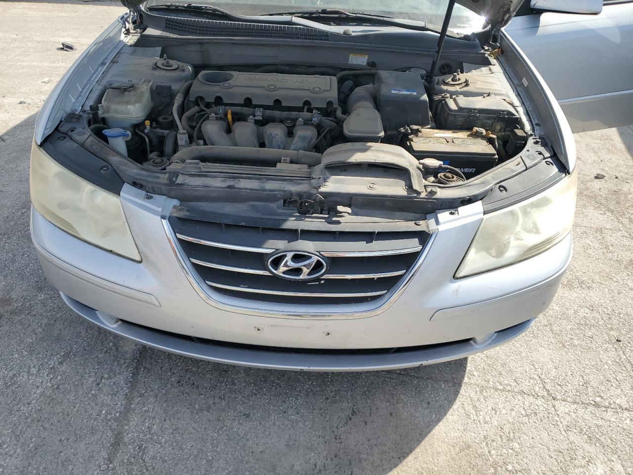 2010 HYUNDAI SONATA
