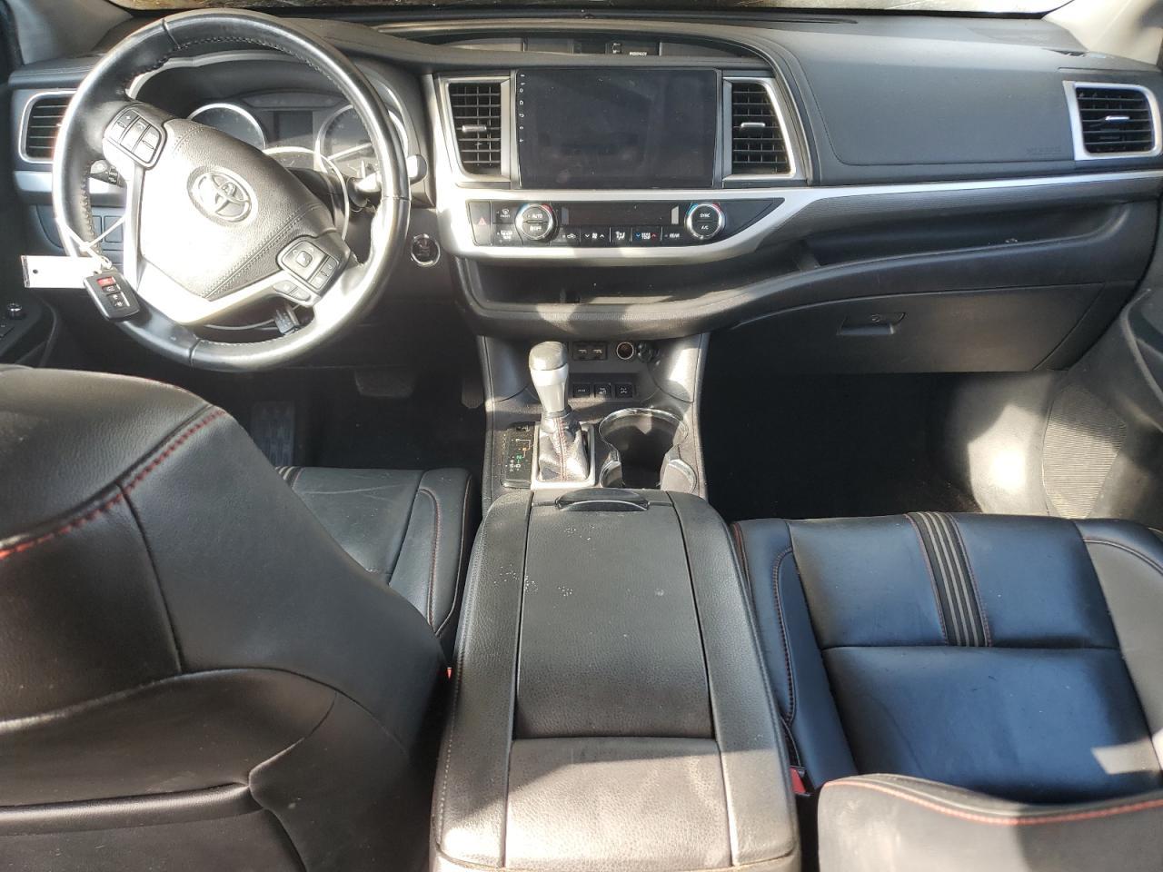 2019 TOYOTA HIGHLANDER