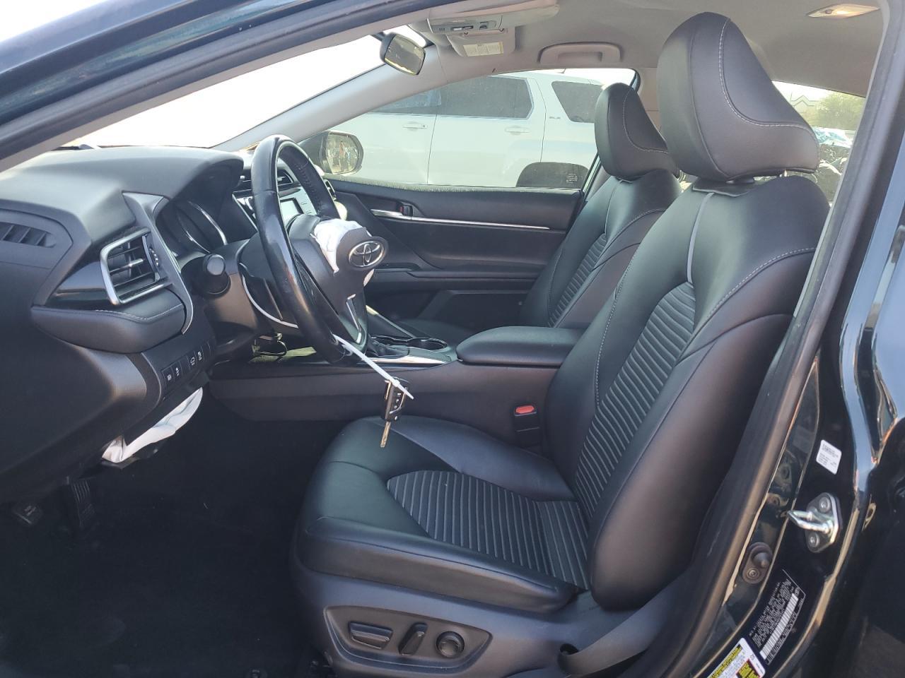 2019 TOYOTA CAMRY