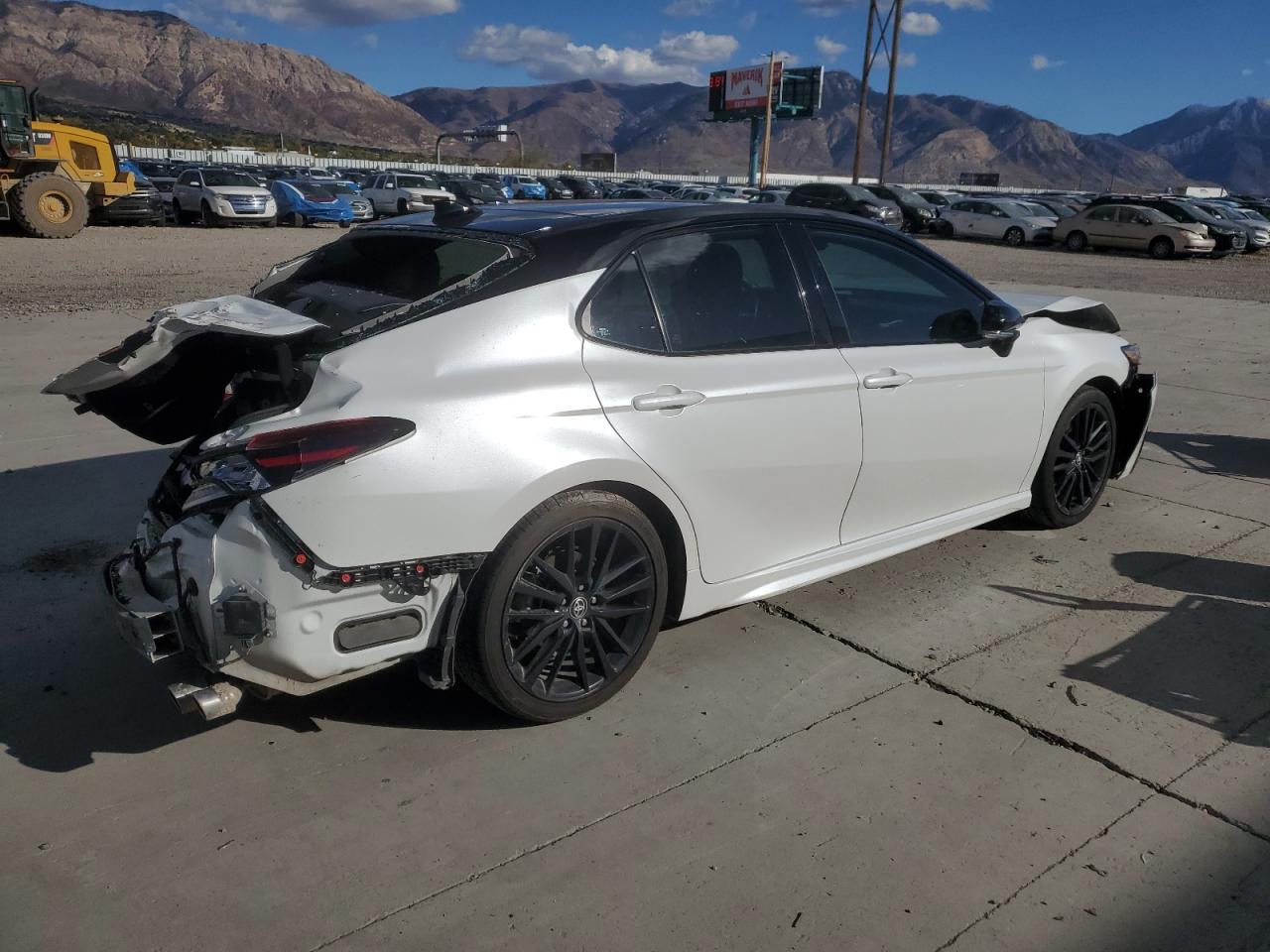 2023 TOYOTA CAMRY