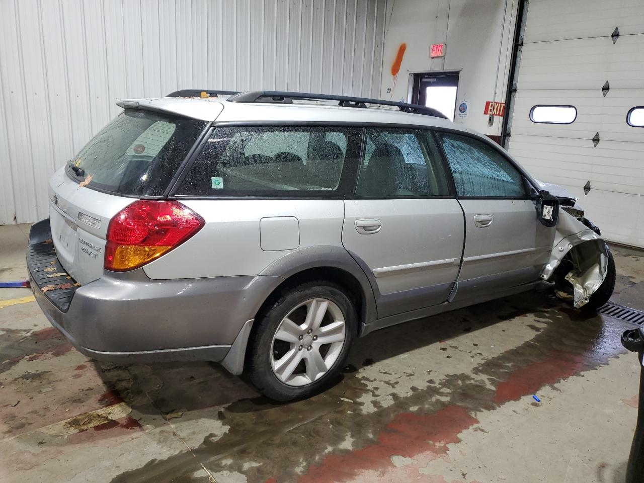 2005 SUBARU Legacy