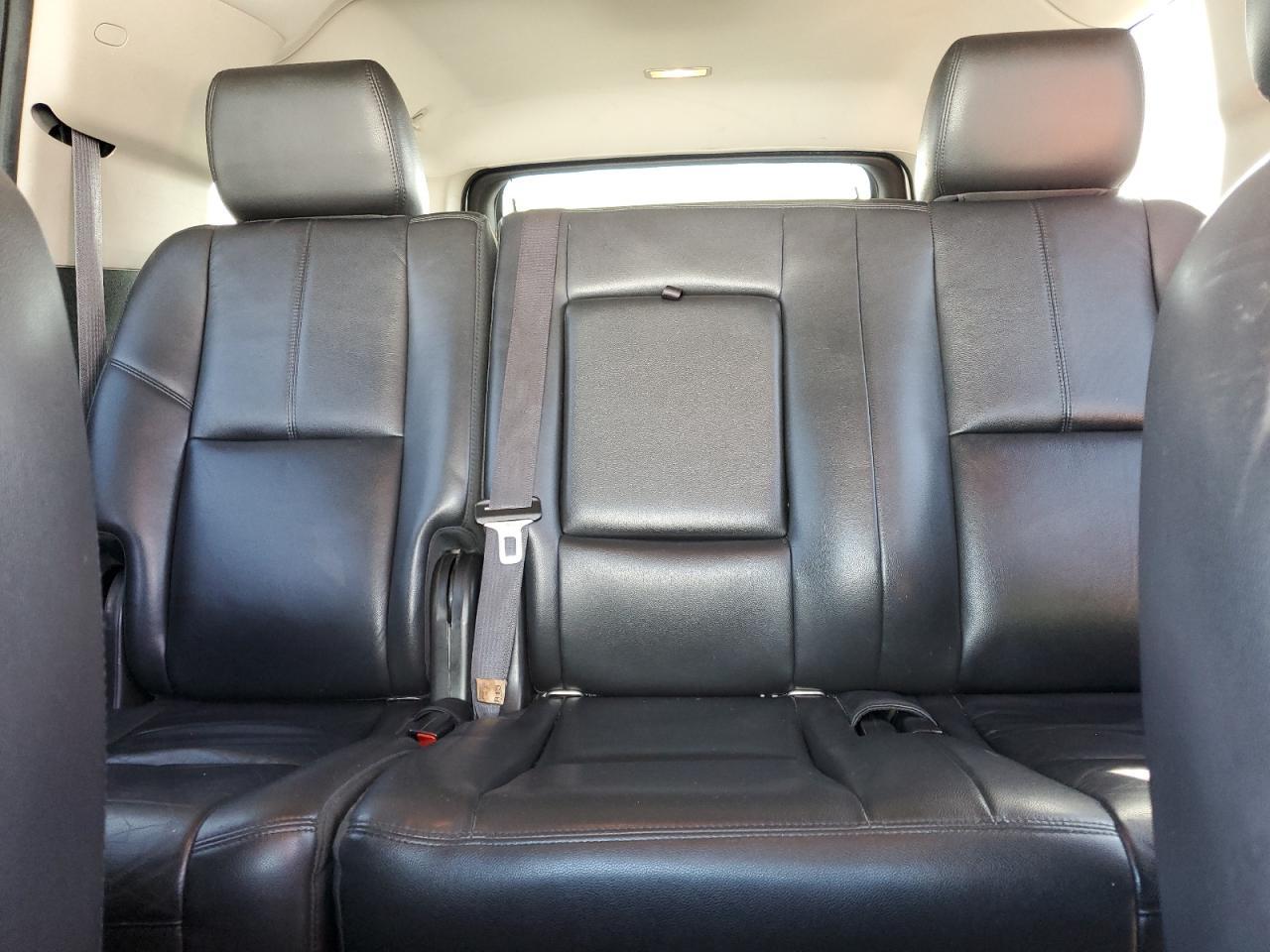 2014 CHEVROLET Suburban