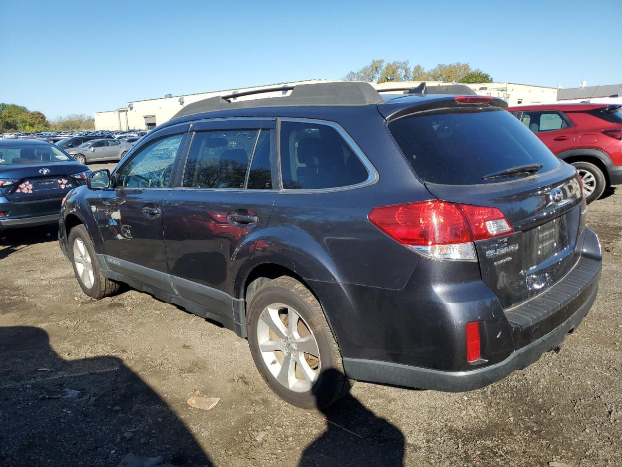 2013 SUBARU Outback