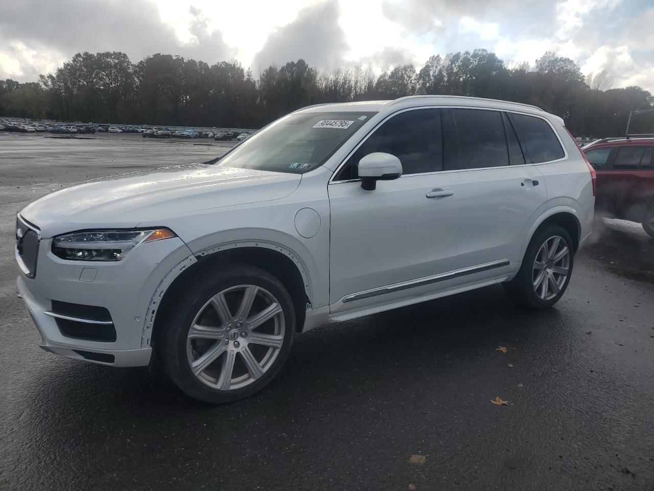 2018 VOLVO XC90
