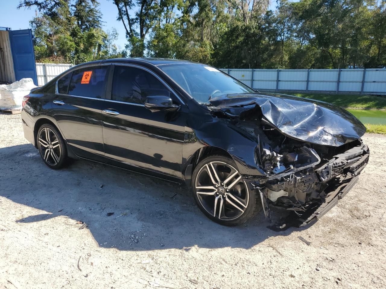 2017 HONDA ACCORD