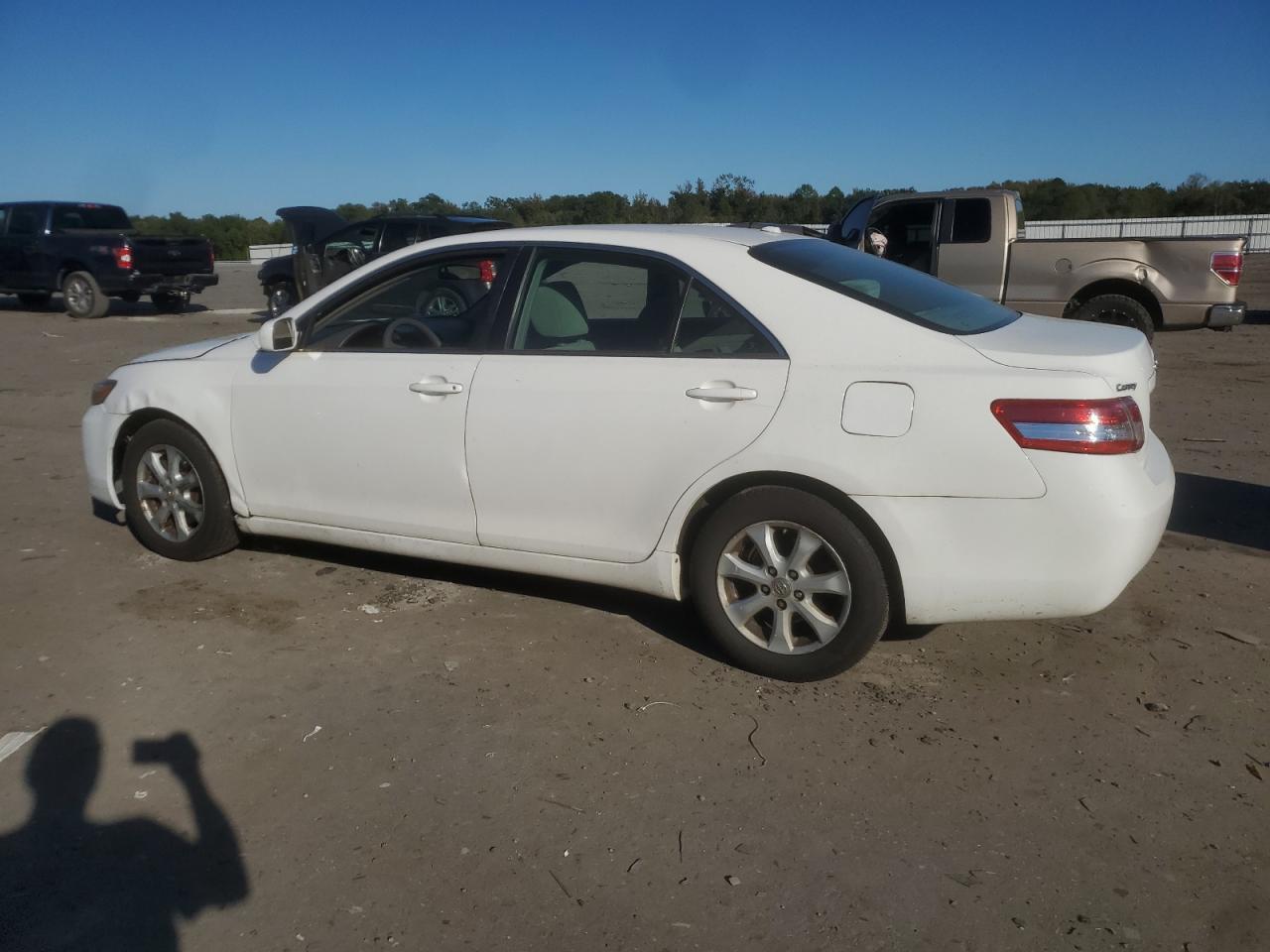 2010 TOYOTA CAMRY