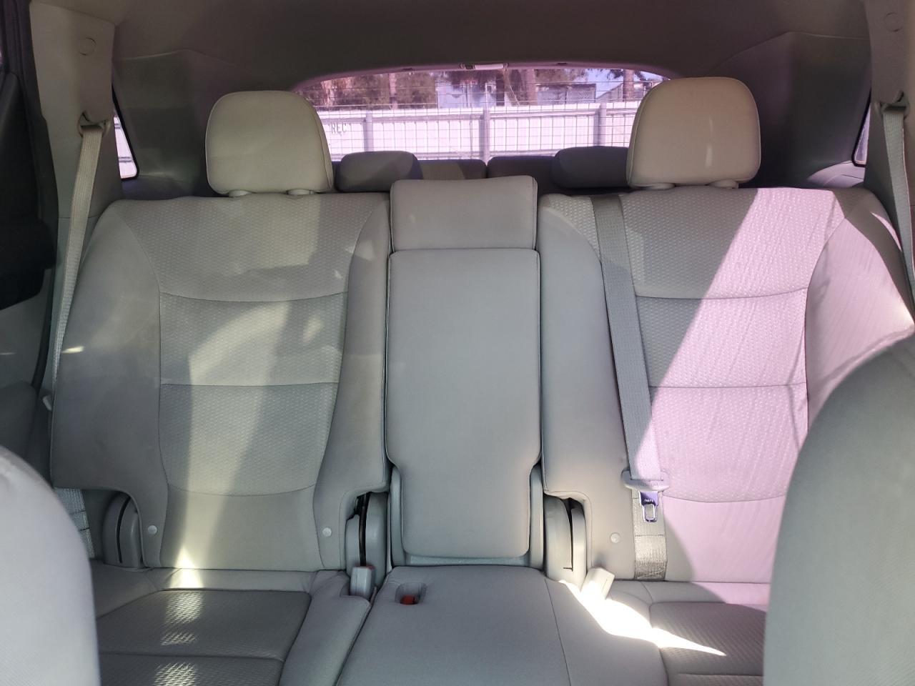 2011 KIA SORENTO